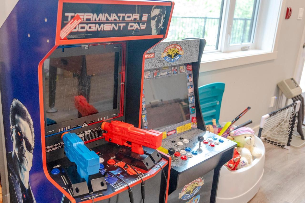 Ski In Ski Out With Huge Game Room And Hot Tub ファーニー エクステリア 写真
