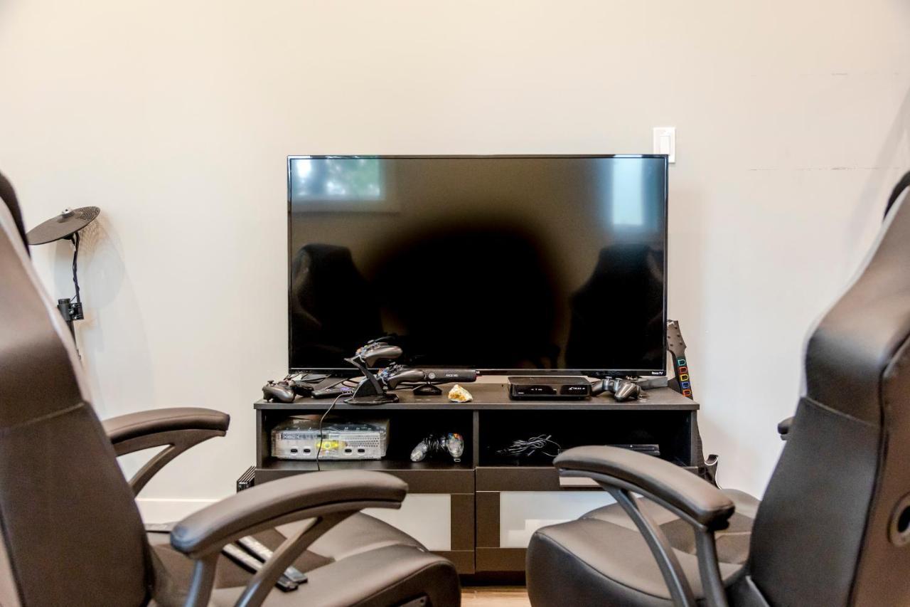 Ski In Ski Out With Huge Game Room And Hot Tub ファーニー エクステリア 写真