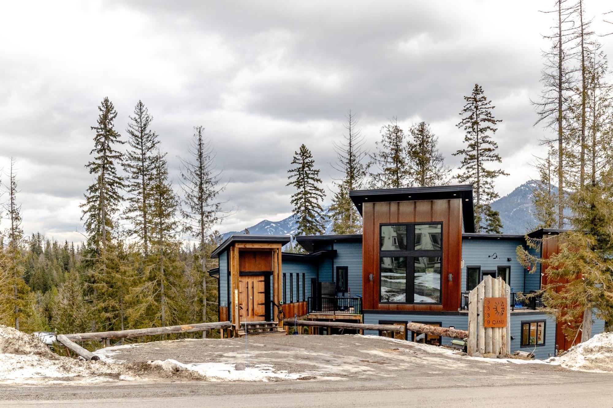 Ski In Ski Out With Huge Game Room And Hot Tub ファーニー エクステリア 写真