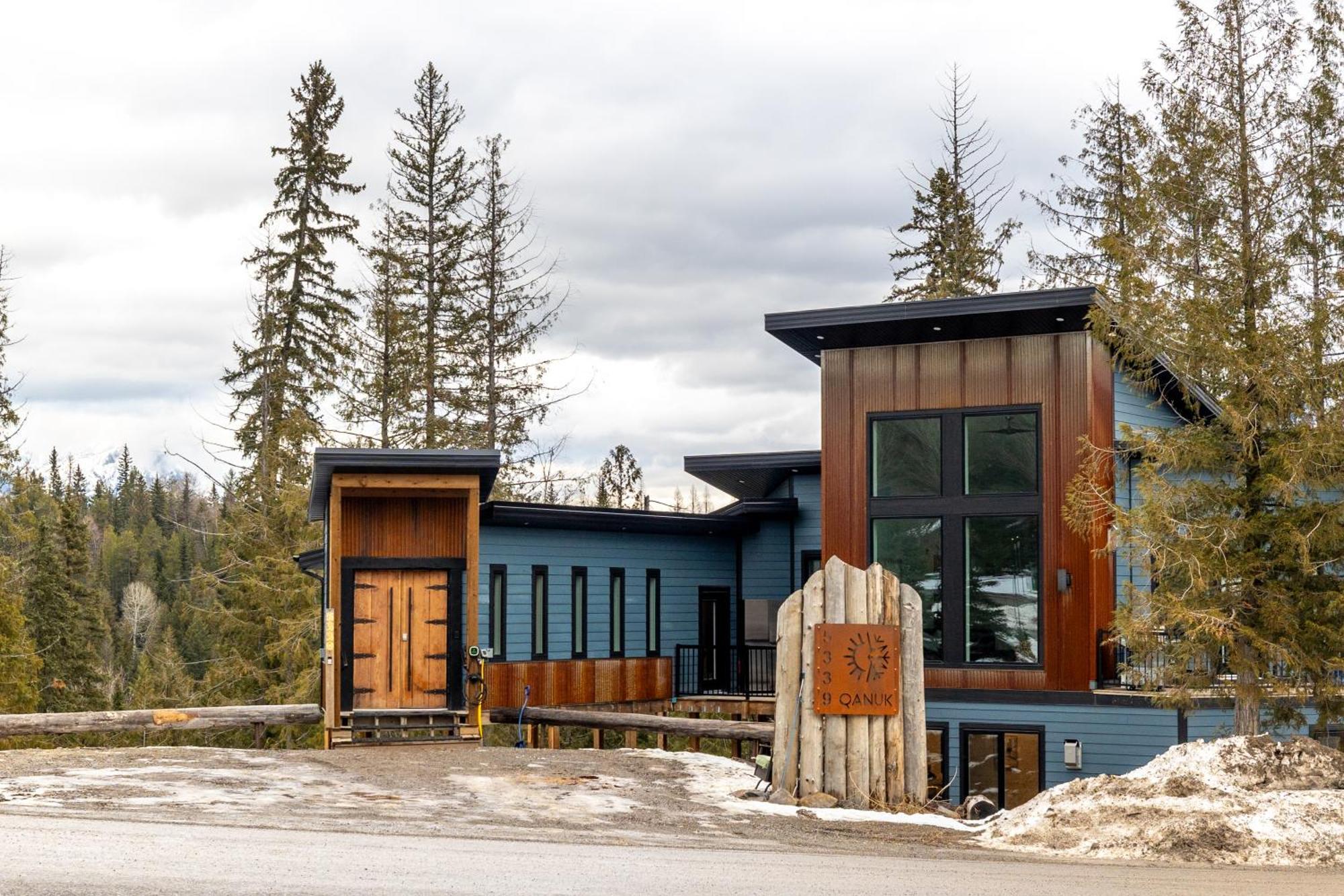 Ski In Ski Out With Huge Game Room And Hot Tub ファーニー エクステリア 写真